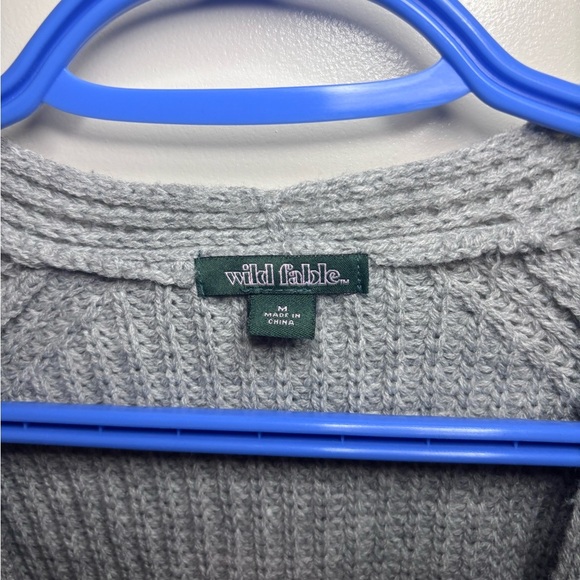 Gray Open-Front Sweater with striped cuffs - Picture 3 of 5